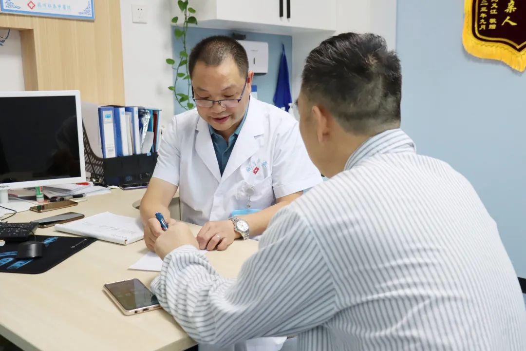 直肠炎的5个表现，6大病因，你知道吗？        